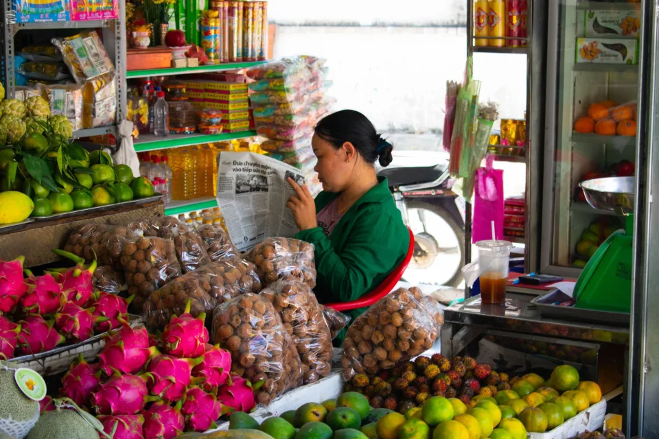 Gạo, dầu, nước mắm
